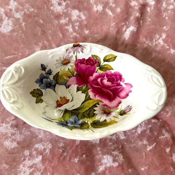 2/$15🔥🌞Vintage Victoria Secret Floral Oval Ceramic Dish - Picture 1 of 7